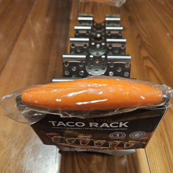 Blackstone Silver Taco Rack - Picture 2 of 3